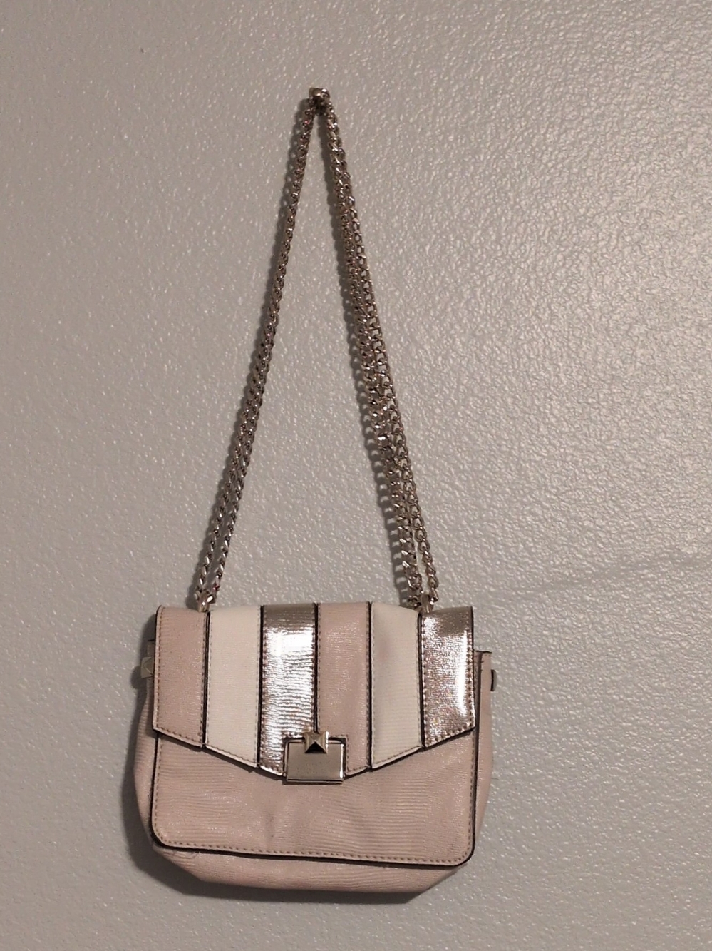Santa Lolla Beige Striped Crossbody Bag Gold Chain Strap Magnetic Small